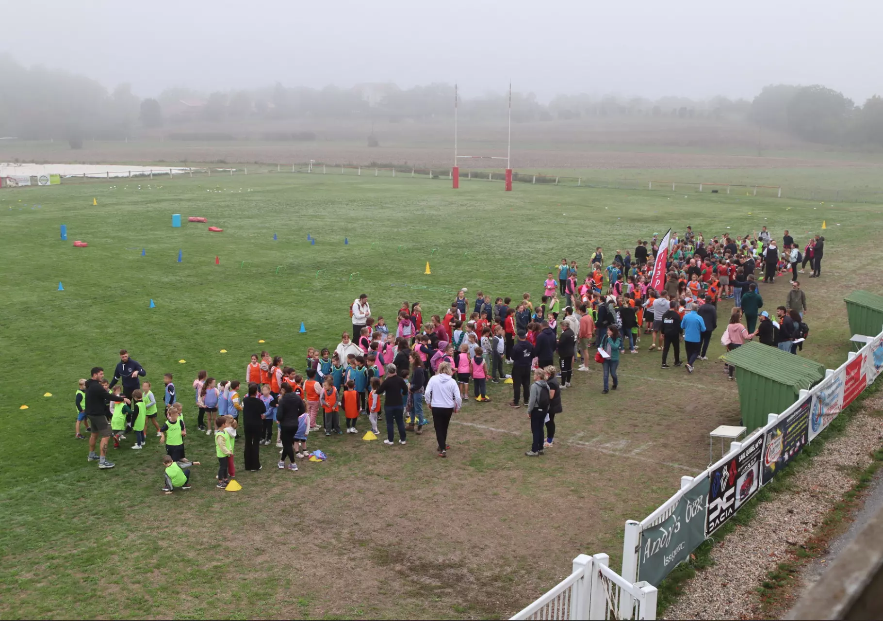 Image d'illustration pour l'actualité : BALLE OVALE : 244 ENFANTS À LA DÉCOUVERTE DU RUGBY À ISSIGEAC !